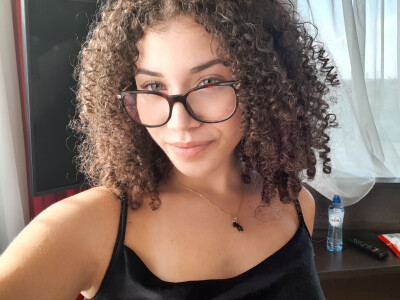 Abrianna zoekt een Kamer / Studio in Leiden
