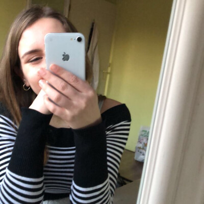 Gina zoekt een Kamer / Huurwoning / Studio / Appartement in Leiden