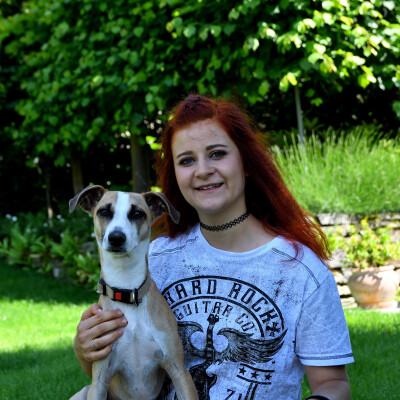 Sabine zoekt een Kamer / Huurwoning / Studio / Appartement in Leiden