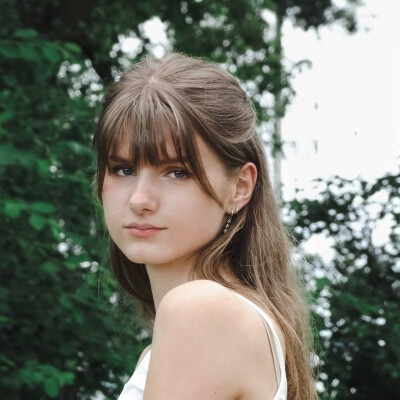 Isa zoekt een Kamer / Huurwoning / Studio / Appartement in Leiden