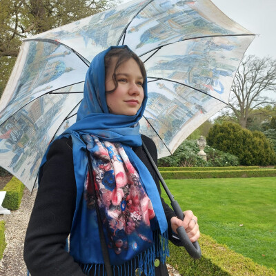 Amelie  zoekt een Kamer / Huurwoning / Studio / Appartement in Leiden